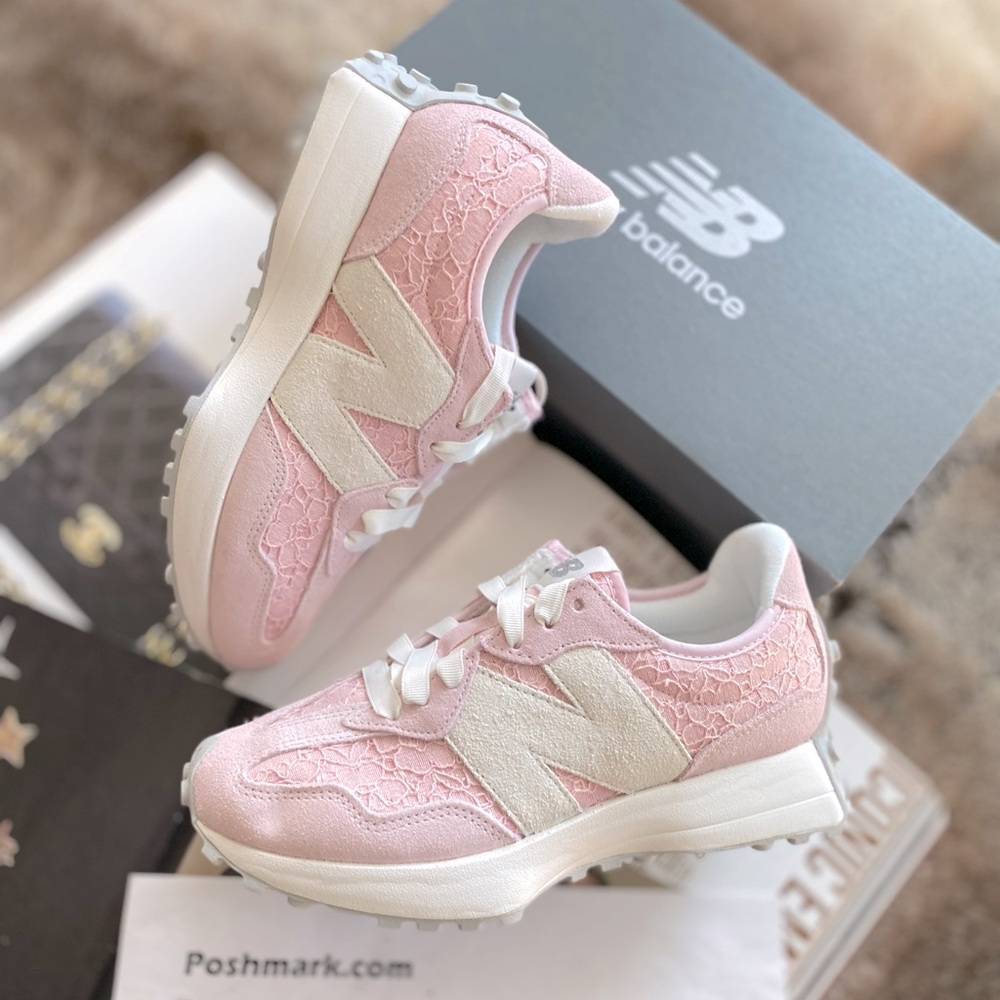 New Balance 327 Sneakers - Picture 15 of 15